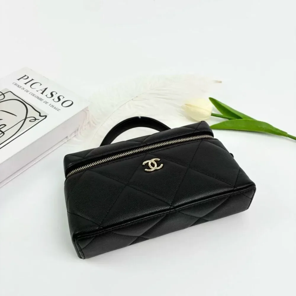Chanel Women Pre-Loved Bag Very Good Condition
